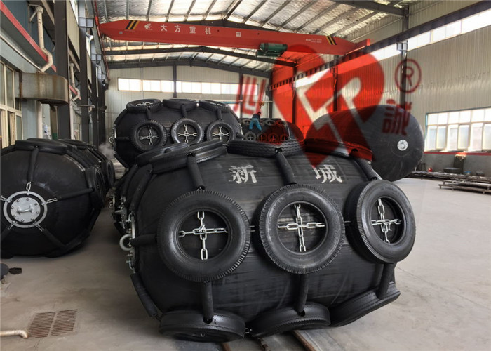 50Kpa 80Kpa Yokohama Rubber Fender Floating Type Wear Resistance