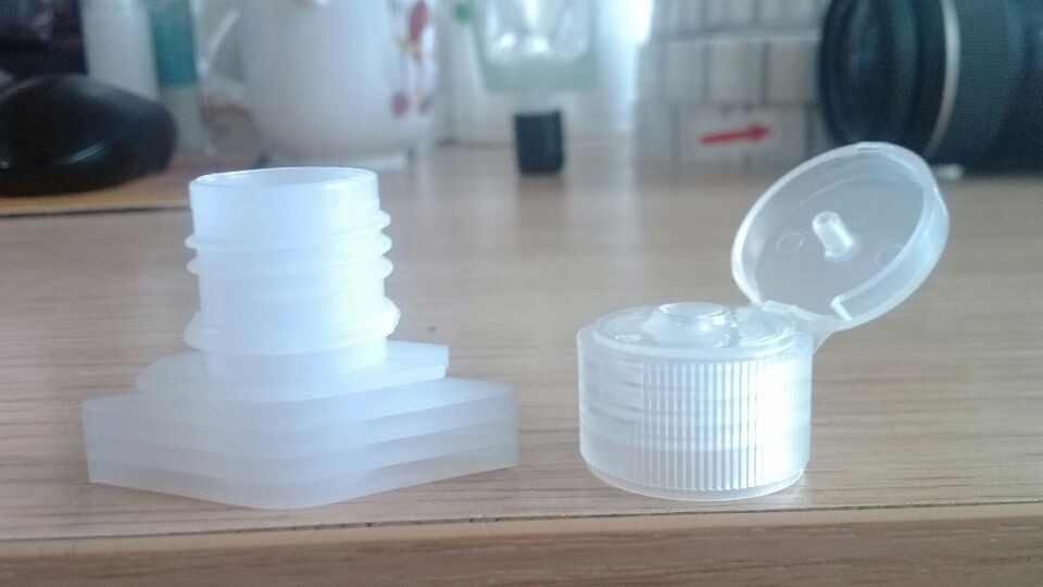 Security Food Grade Spout Pouch Packaging With Matel Rim For Water