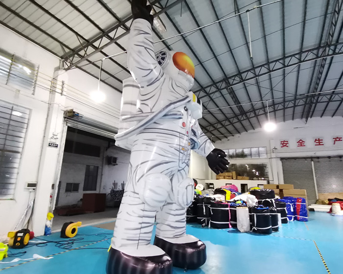 0.9mm PVC Tarpaulin Cosmonaut Inflatable Advertising Man