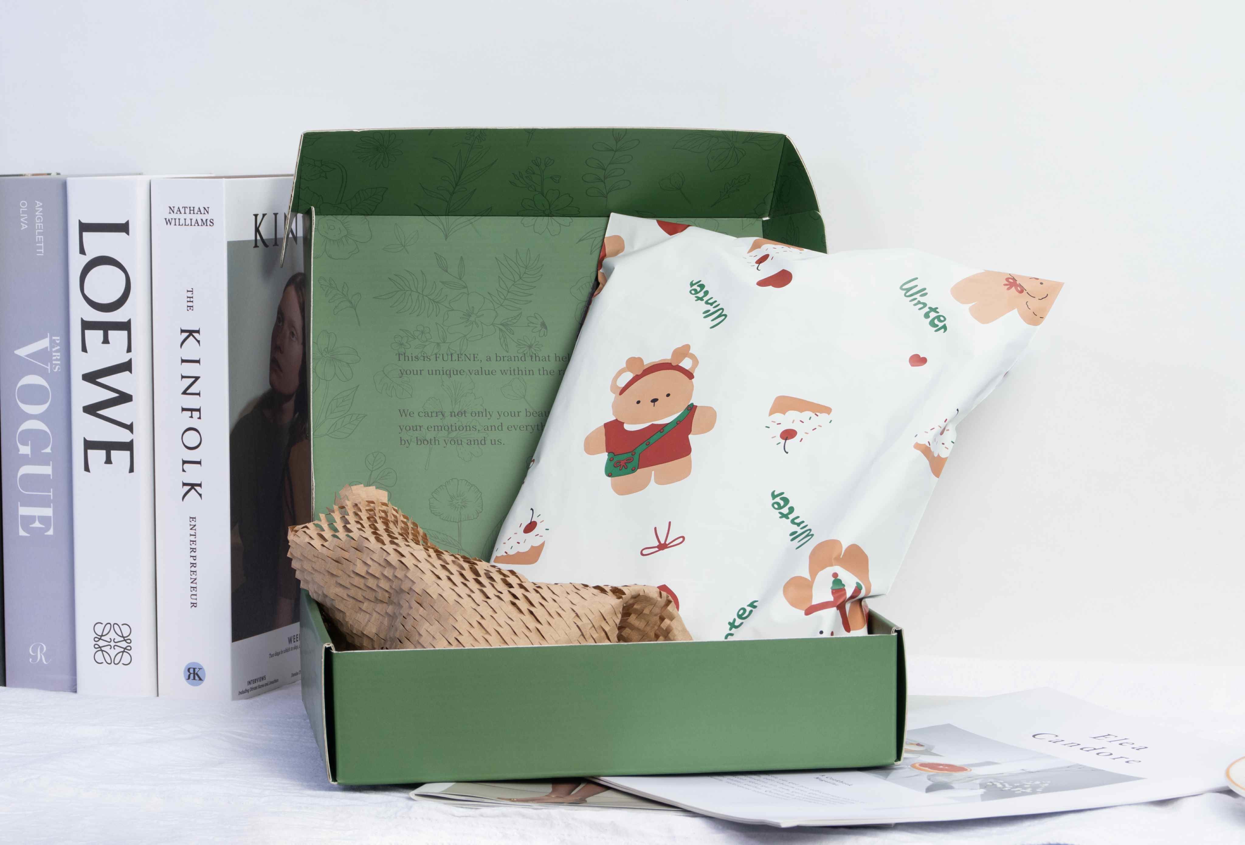 Customizable Express Delivery And Shipping Bag Self Adhesive Waterproof