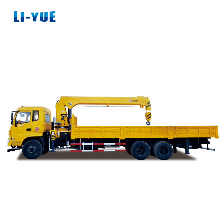 10 Ton Stiff Arm Mobile Truck Mounted Crane With 25 T.M Rated Lifting Moment