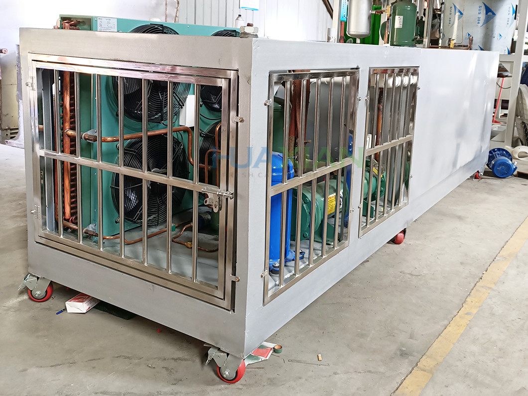 Air Cooled Ice Block Making Machine With 20kgs Blocks 1 Ton Small Brine Water