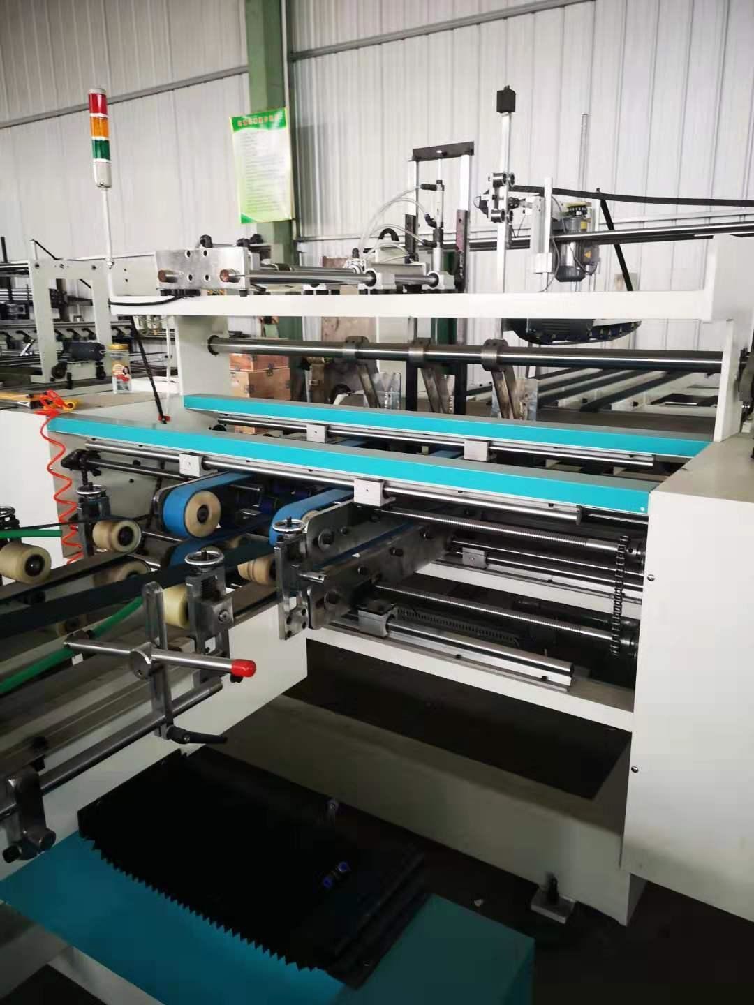 Automatic 4 And 6 Points Box Folder Gluer Machine 1200PCS Group For Any Size Box