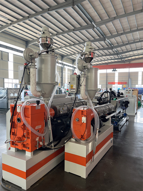 High Speed 50-160mm Double Wall Corrugated Pipe Machine / Plastic HDPE DWC Pipe Machine