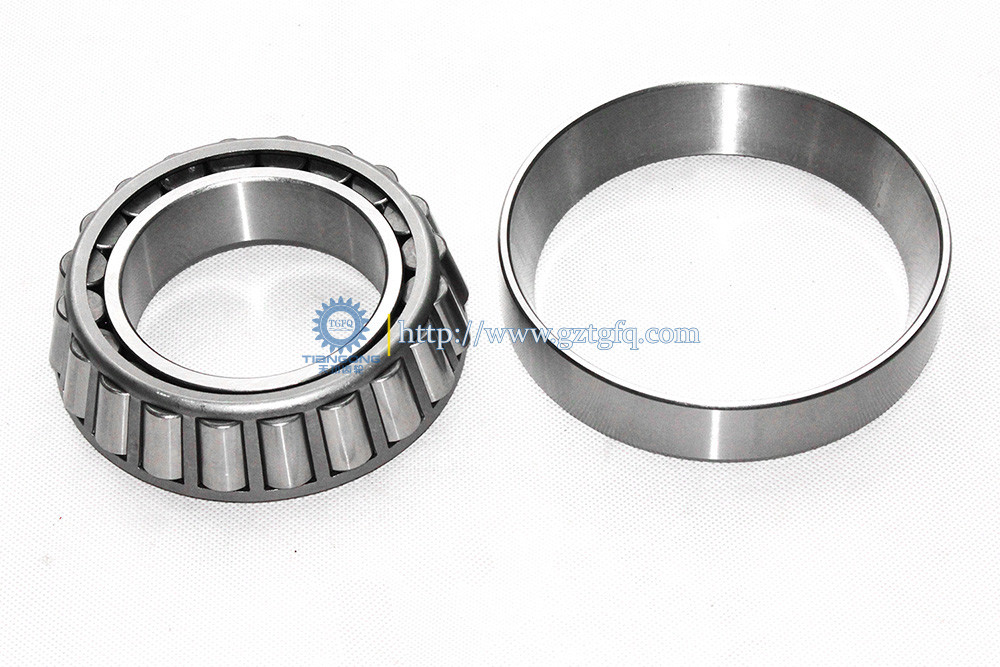P2 22216 Spherical Roller Bearing Single Row Excavator Slewing Bearing