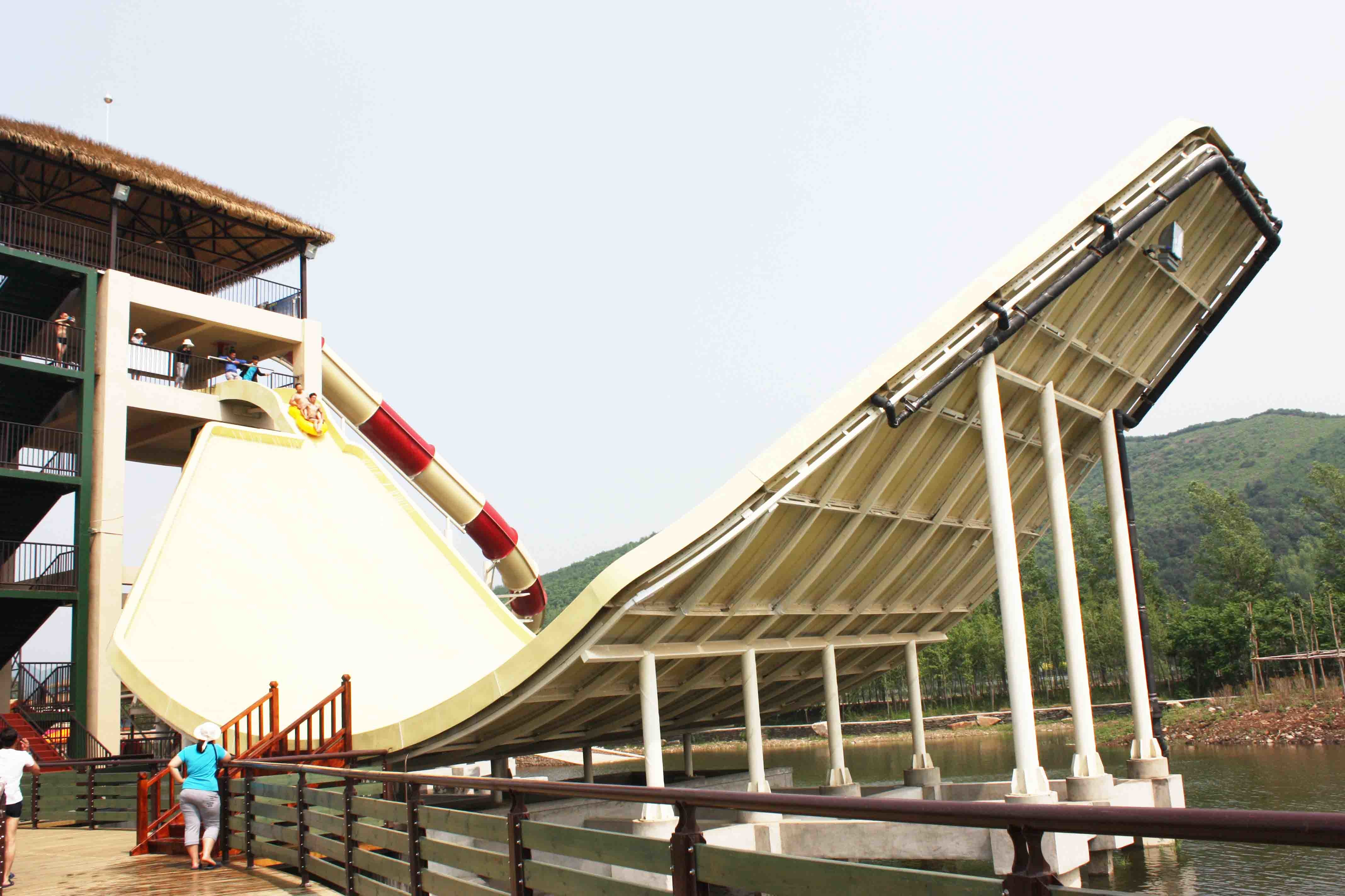 High Speed Fiberglass Water Slides Galvanized Carbon Steel Supporting
