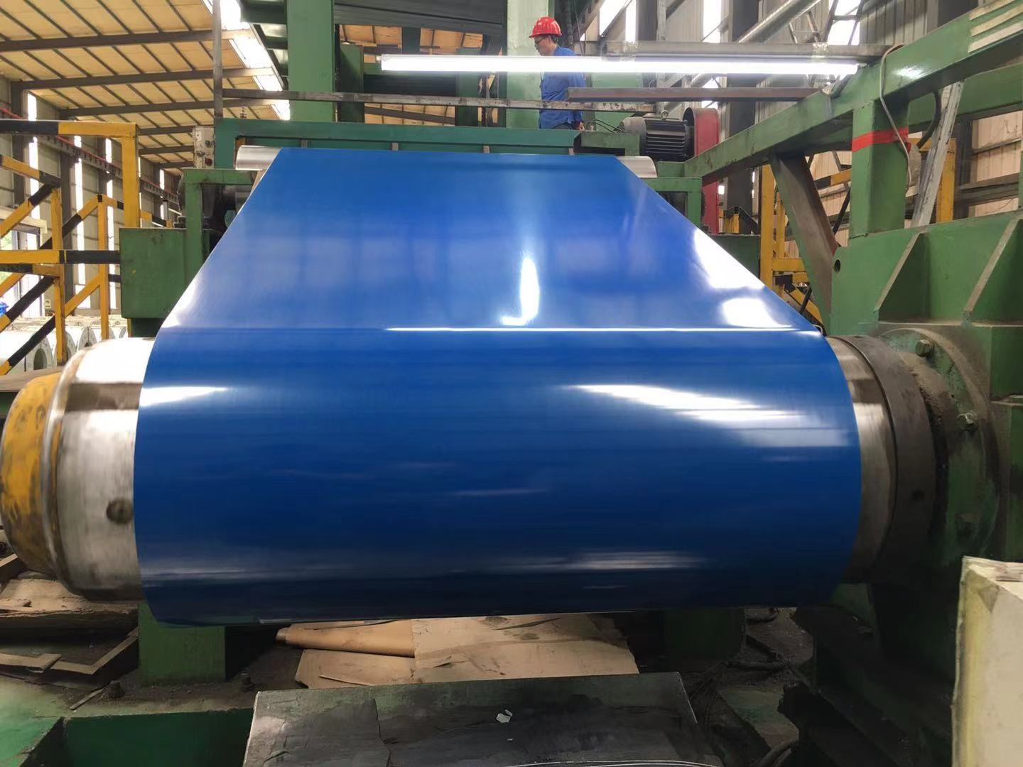 any colors ppgi/PPGL/GI/sheet zinc/GL/color coated roof tile to export (green,red,blue ) for roller shutter door
