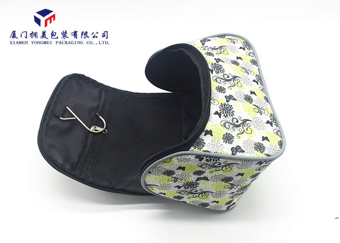 Toiletries Product Fabric Makeup Bag Black With Oxford Cloth Lining Materials