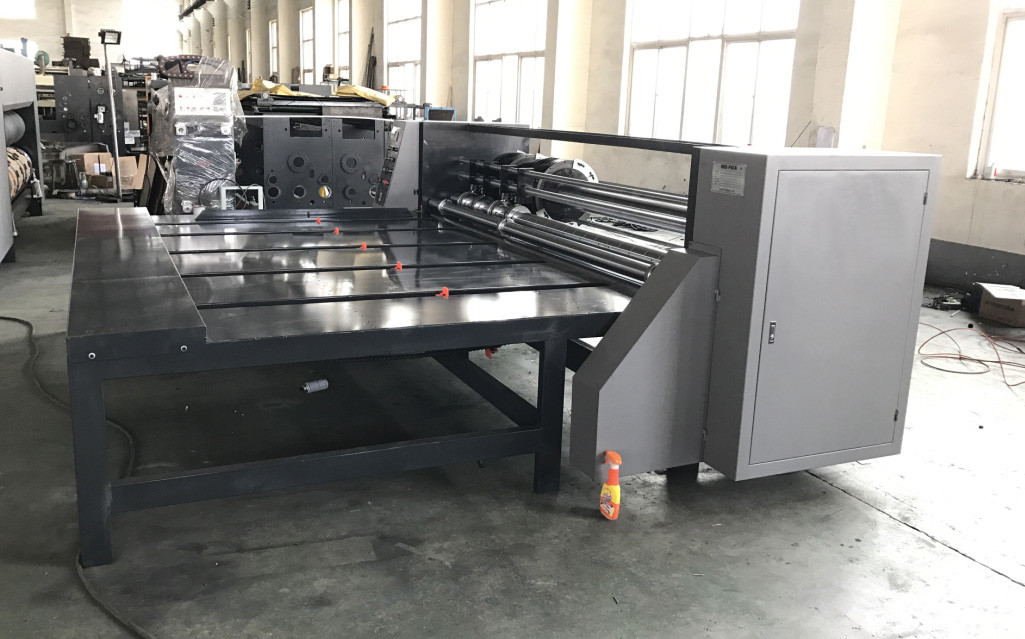 Computer Control Rotary Die Cutting Equipment 1400*2400mm Cardboard Die Cutter