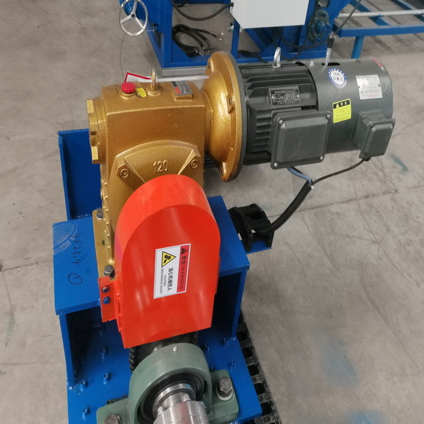 Gratings Basket Wire Net Making Machine , BI Wire 2 Row Weld Mesh Making Machine Spring Weighted
