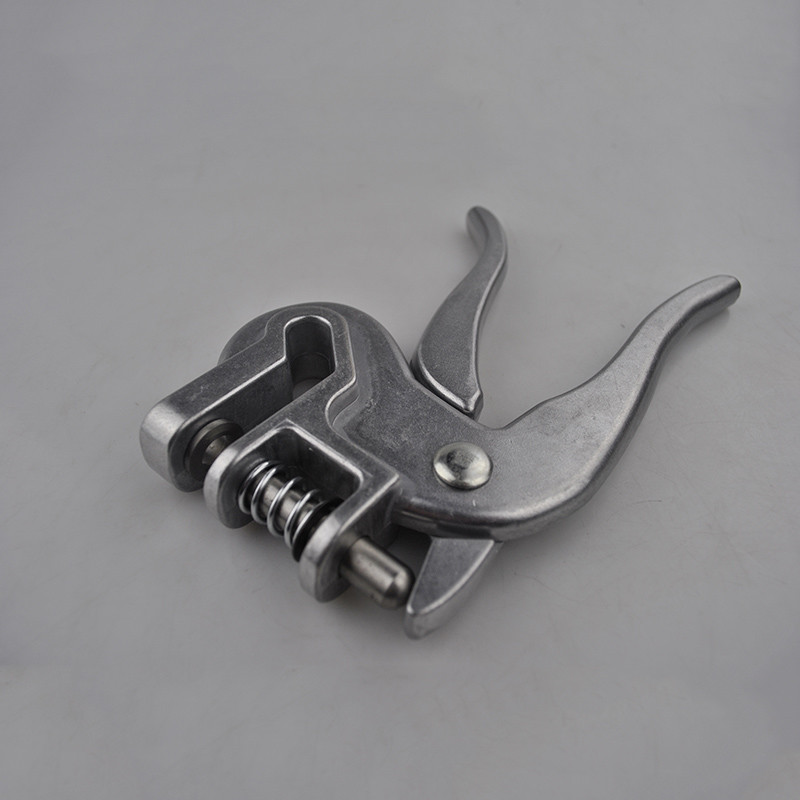 Veterinary 0.9cm Dia Pig Ear Hole Punch Plier Livestock Equipment Accessories