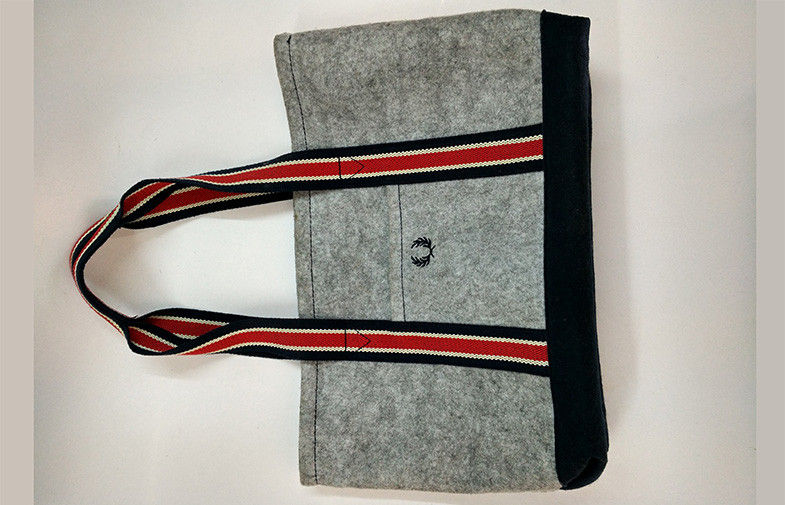 Non Woven Material Canvas Grocery Bags Small Front Pocket 35 * 25 * 5CM