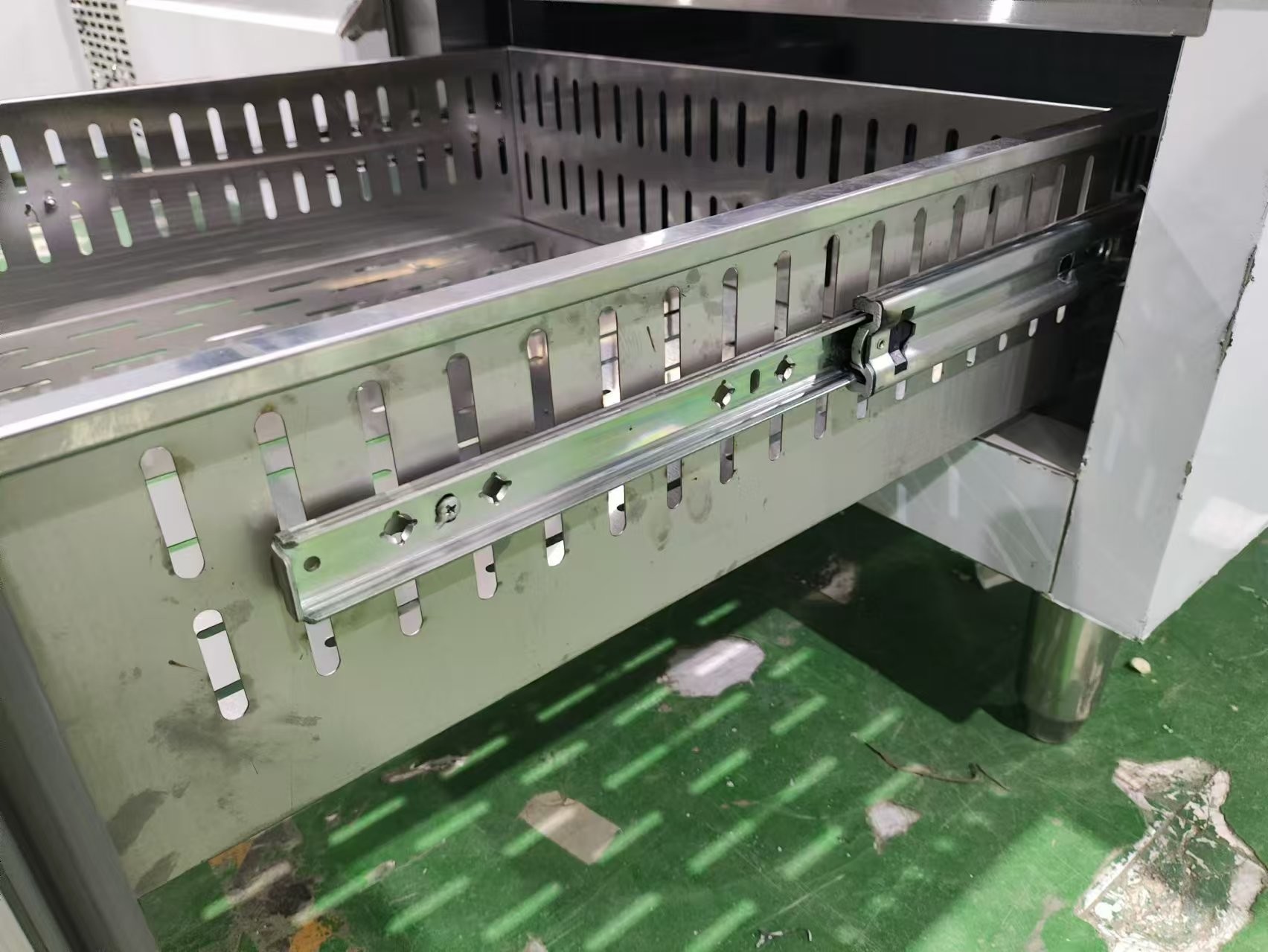 Commercial Undercounter Refrigerator 4 Drawers With Backsplash Customized Kitchen Table