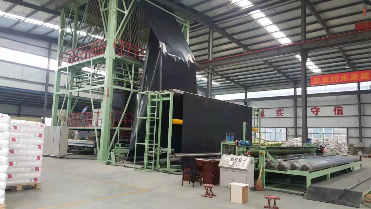 Waterproof HDPE Geomembrane Landfill Liner with 1m-10m Width and 100% Virgin Material