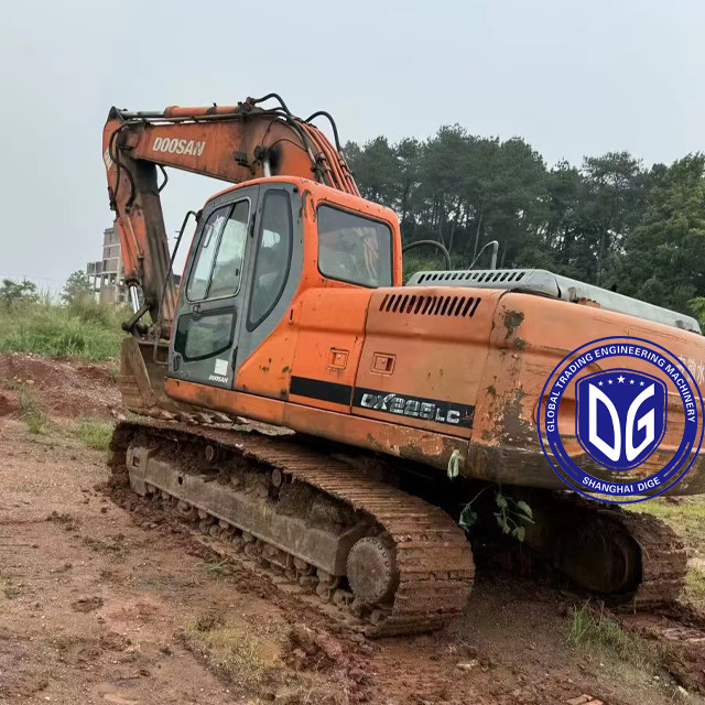 Original Used Doosan DX225 22.5Ton New Arrival Excavator with Precision control