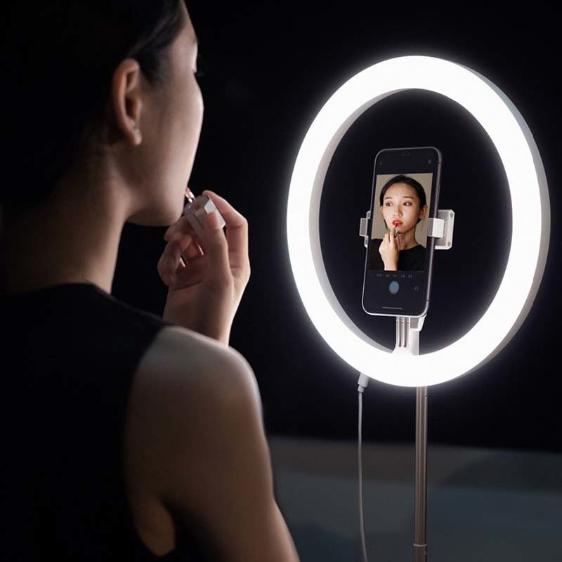 Remote Control Makeup Selfie Ring Light VM200 6000K , Circle Light For Cell Phone