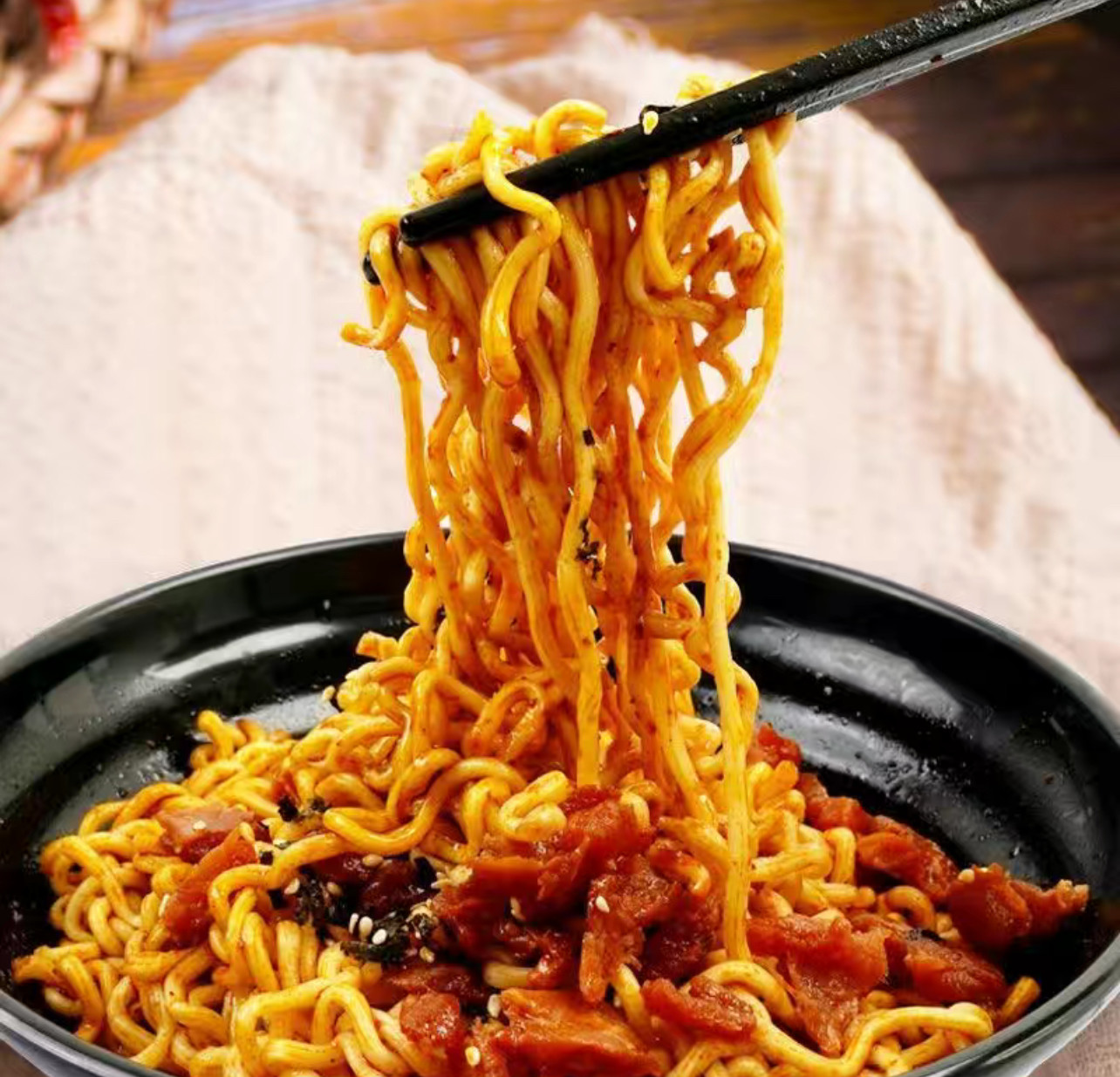 Korean Instant Noodles With Hot Chicken Flavor OEM Korean Chicken Noodles