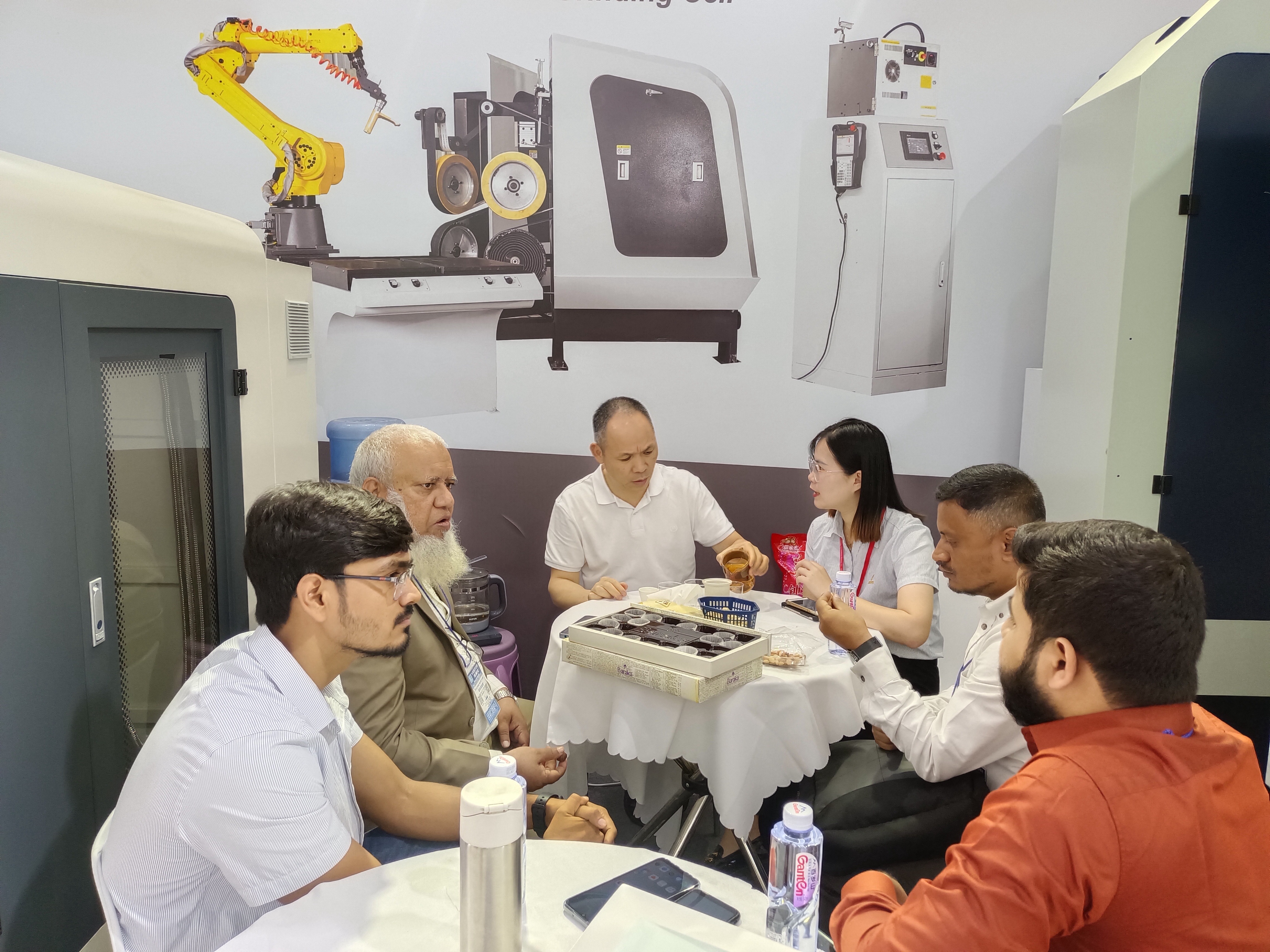 Reliable Cold Box Core Making Machine , Cold Box Core Shooter Size Custom