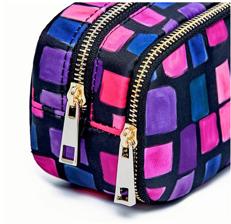 Suppliers Waterproof Luxury Travel Polyester Toiletry Bag Custom Women