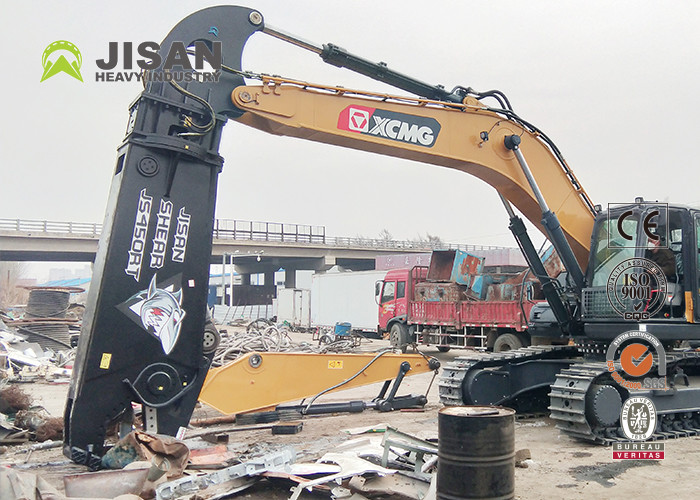 Dismantling Abandoned Containers Ships Hydraulic Rotating Pulverizer For Excavator