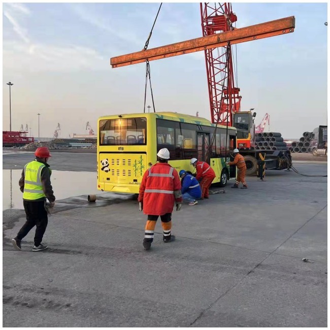 7.3m 25 Seater Mini Zero Emission Bus 69km/H For Urban Transportation