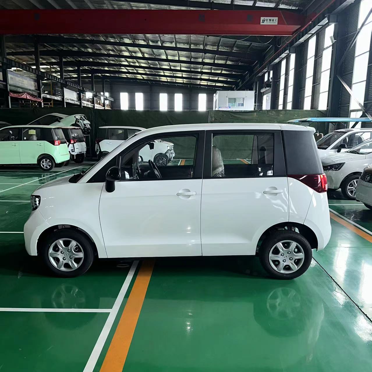 300km Long Range High Speed Blaval Mini EV Auto Electric Mini Car with Touch Screen and Maximum Torque Nm of 100-200Nm