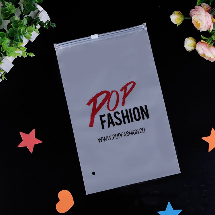 Luxury Custom Logo Clothing Tags With Your Own Logo Foil Printing/Private Swing Tags For Clothing