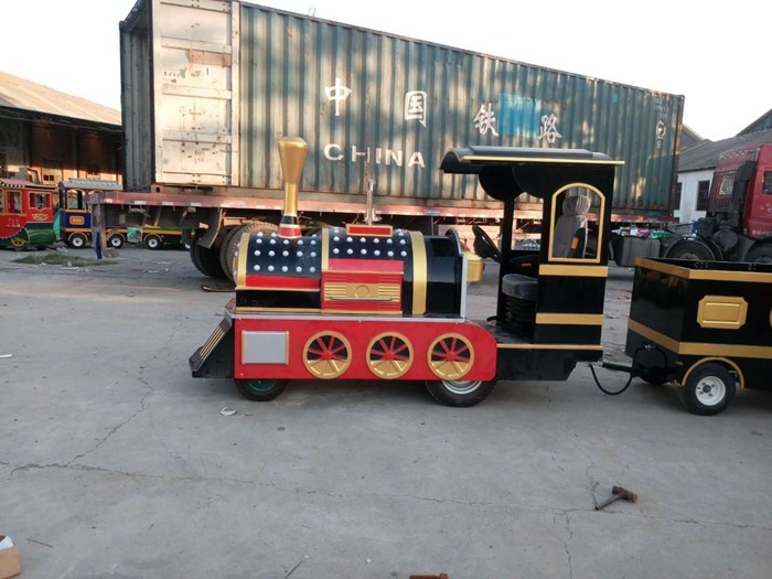 Colorful Painting Shopping Mall Train , FRP Material Trackless Train Ride