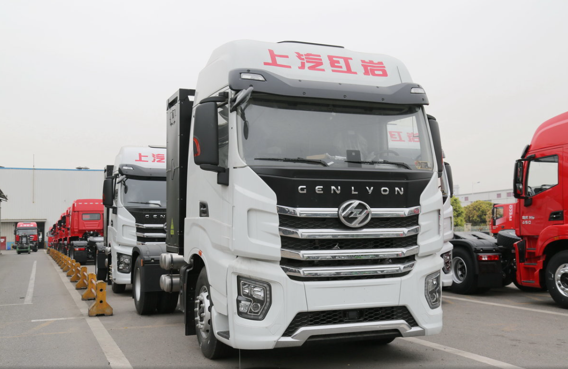 251 350hp Electric Heavy Truck Sale 2023 Saic Hongyan Truck Tractor Electric Tractor 6*4 Energy Directly