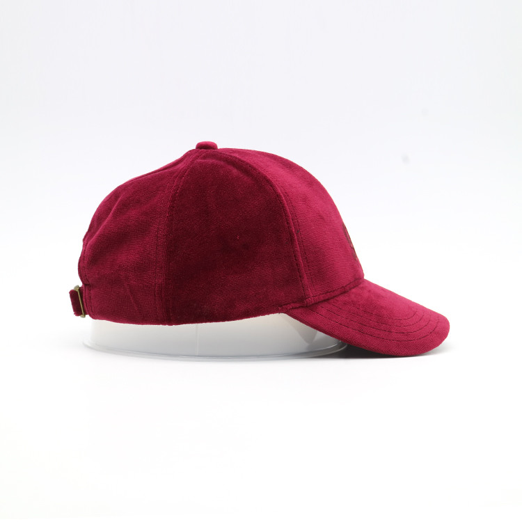 Unisex Adults Velvet Fabric Embroidered Baseball Caps 6 Panel For Winter