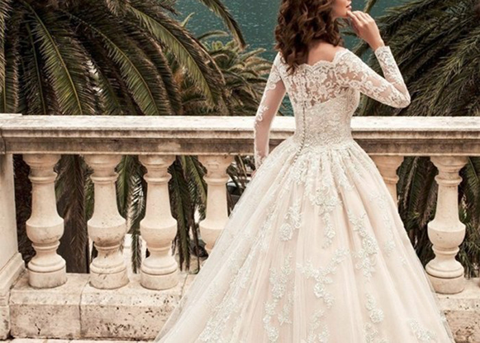 White Lace Elegant Long Sleeve Wedding Dresses Beaded Belt Floor Length