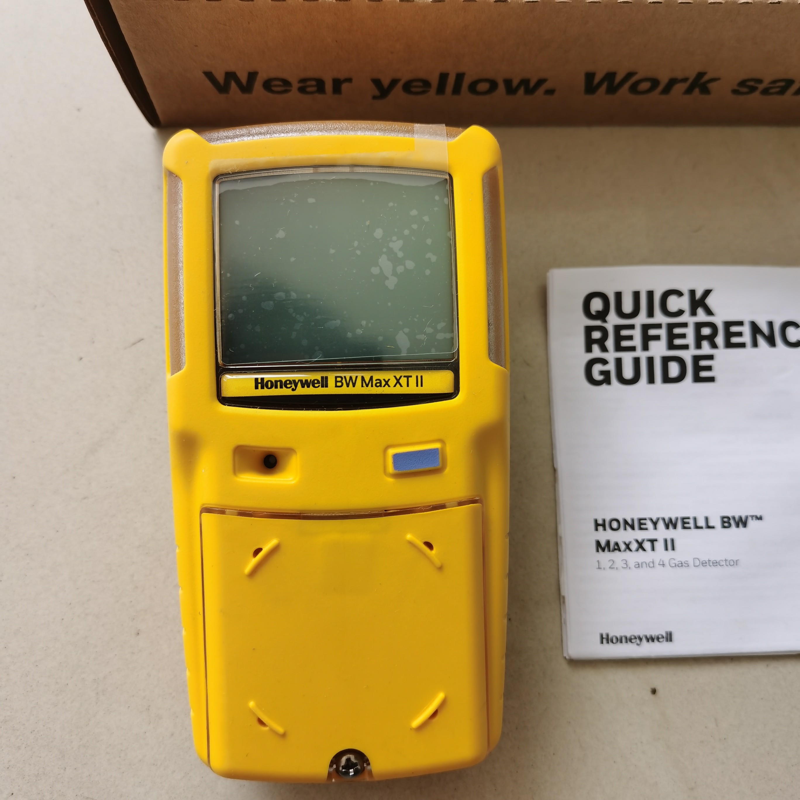 Max XT II 4 - Gas XT -XWHM - Y - CN Portable Gas Detector Analyzer Bw Gas Alert