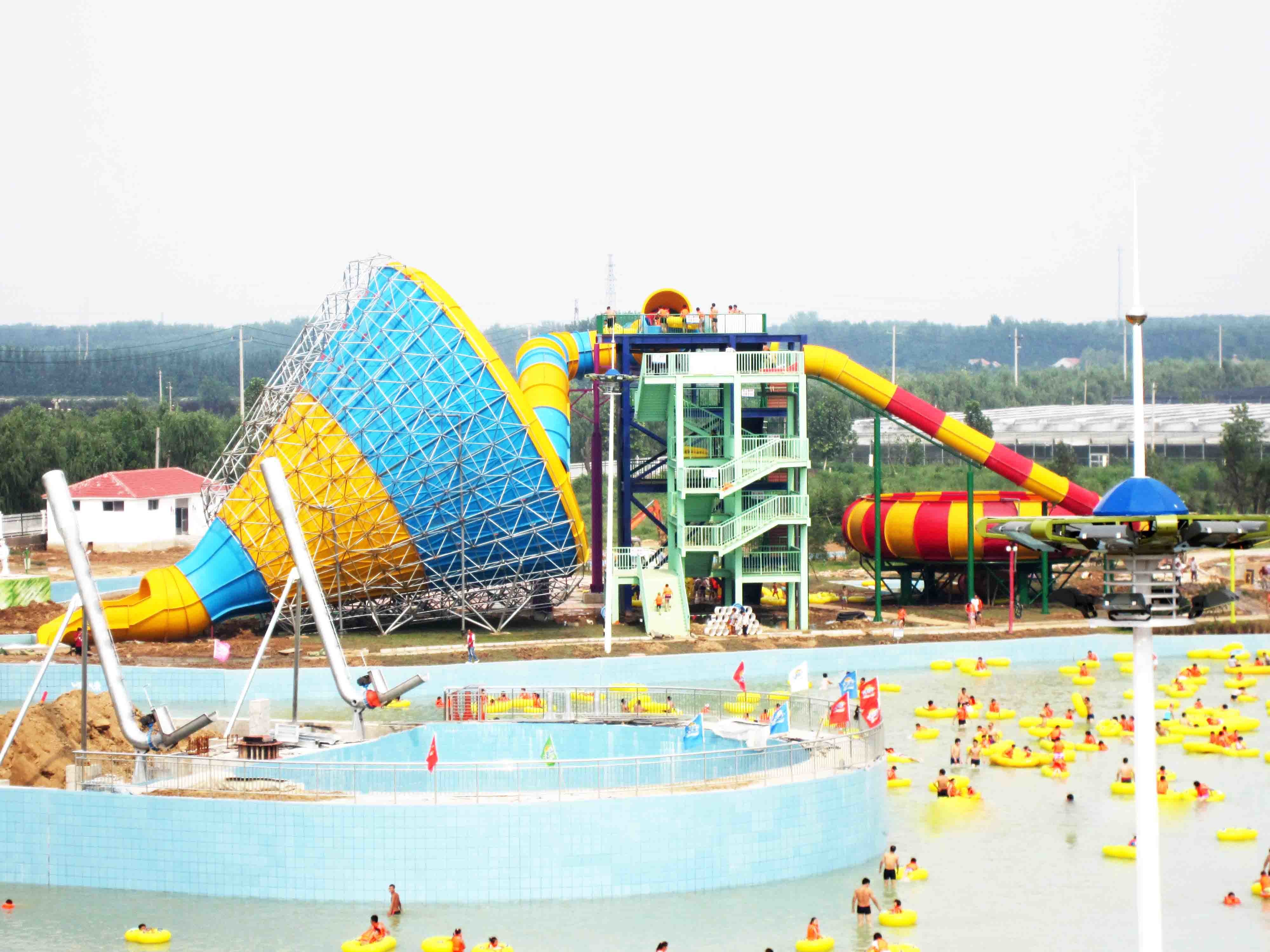 Aqua Park Equipment , Colorful Fiberglass Water Slide for Giant Aqua Park / customized Water park Slide