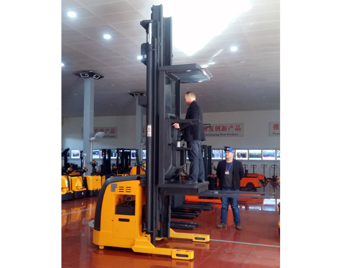 High Level Electric Order Picker Truck , Order Picking Forklift Truck 24V 770AH