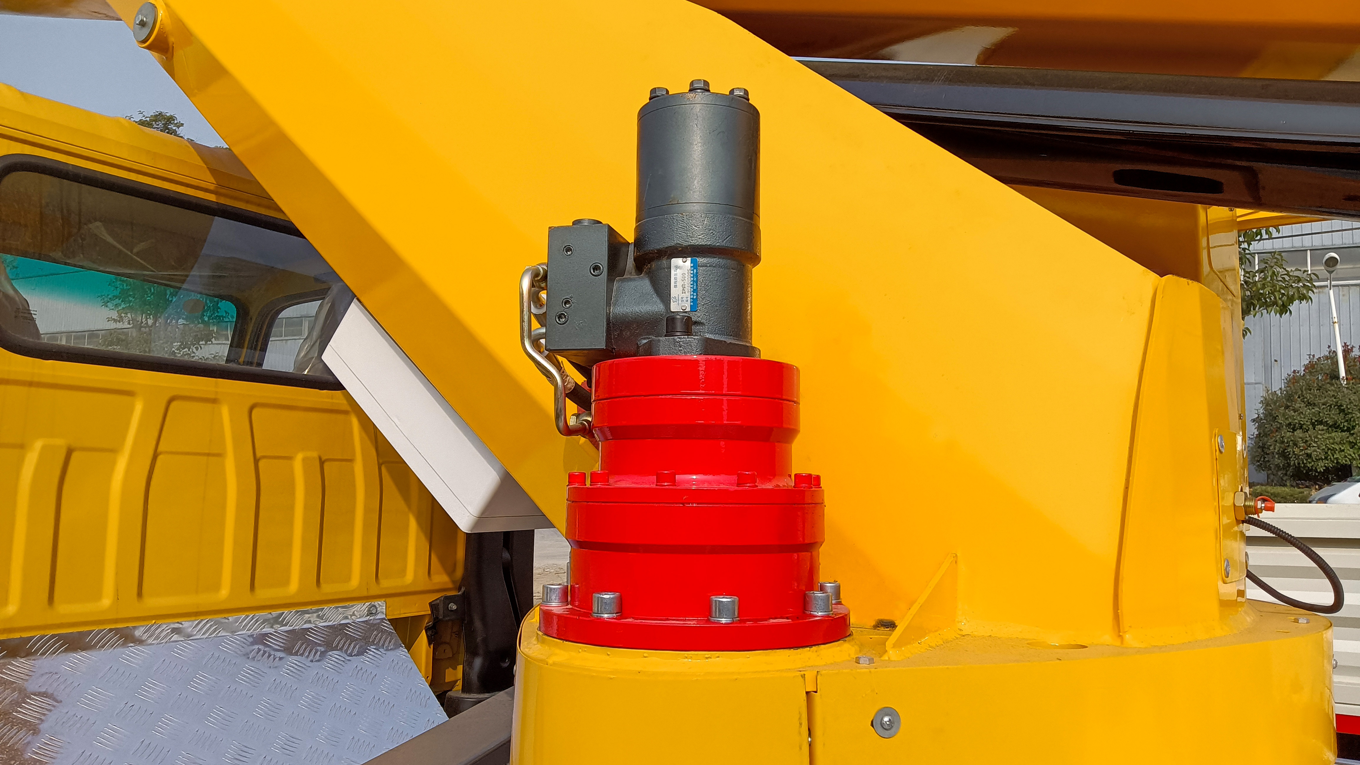 SINOTRUK new 50m Aerial Working Platform Truck high-altitude working lift truck for sale