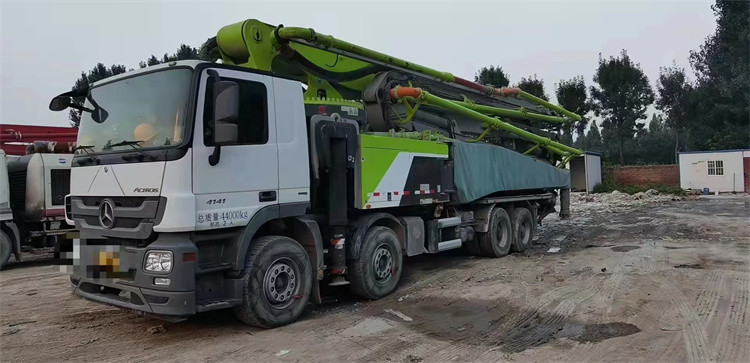 300 KW Used Concrete Trailer Pumps , Portable Used Chipper Trucks