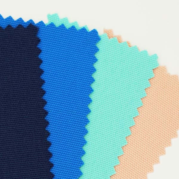 Durable Waterproof PU Coated 600D Poly Oxford Fabric Customized Woven