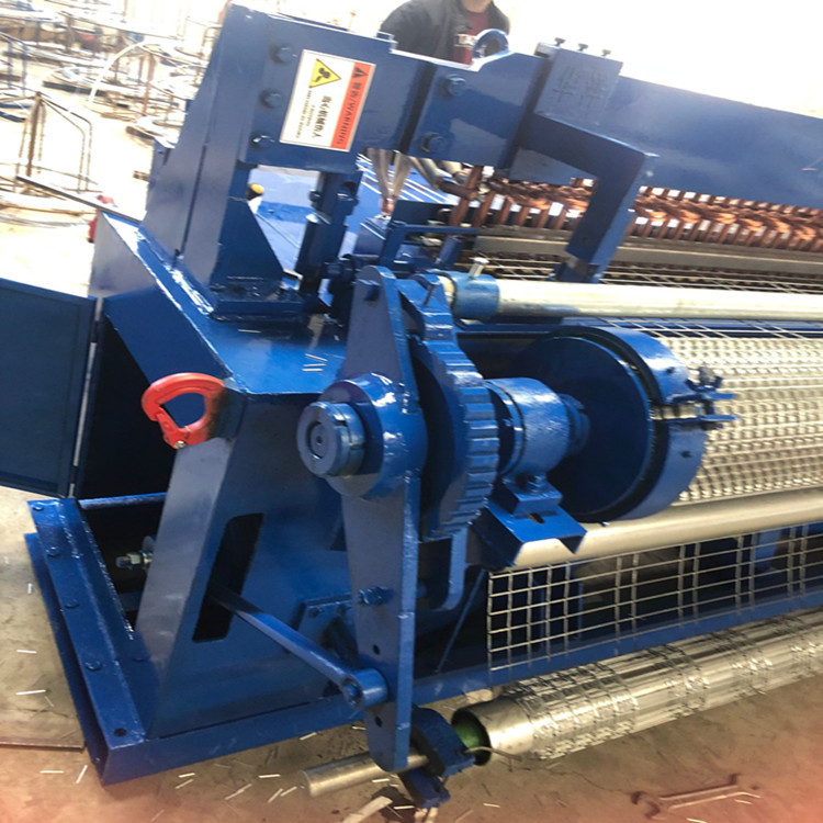 1.5kw Stainless Steel Automatic Welding Machine , Dia 0.45mm Longitude Wire Mesh Welding Machine