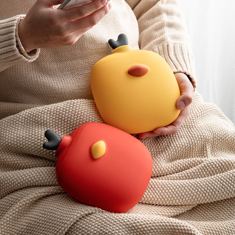 Leakproof Classic Rubber Hot Water Bottle Bag With Soft Cover Hot Compress And Cold Therapy Christmas Gifts
