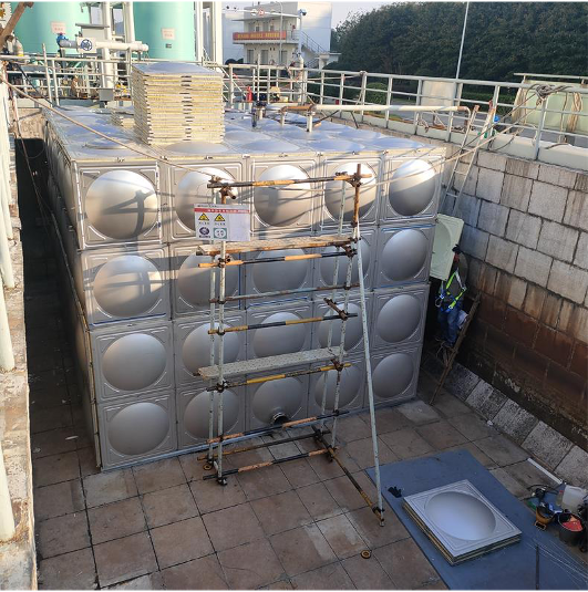 Industrial Drinking Water Storage Solution Stainless Steel SS304 Water Tank with Customizable Productivity