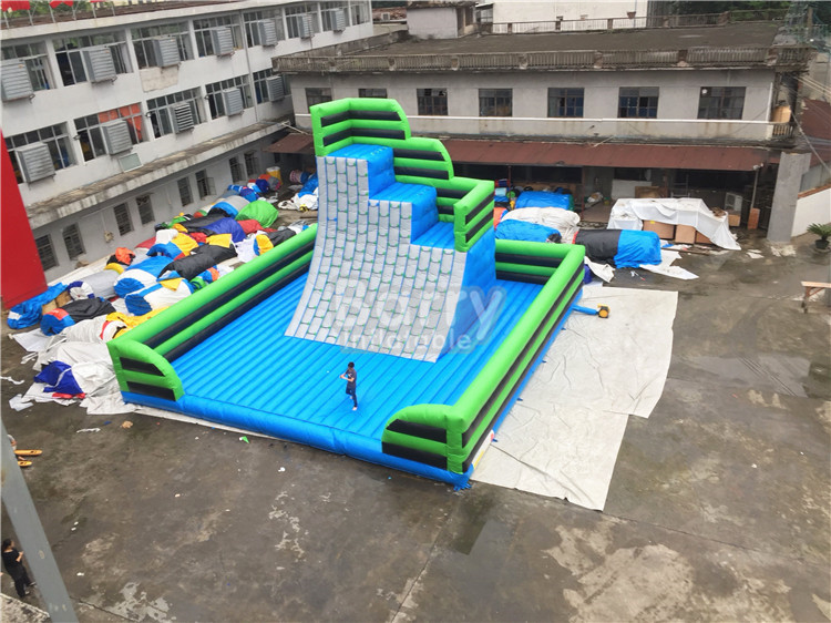 Green Outdoor Inflatable Climbing Wall Obstacle Course With Bottom Mat