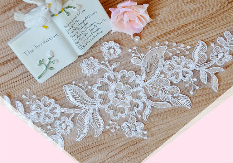 Cord Lace Applique Ivory Color Embroidery Flower for Wedding Dress