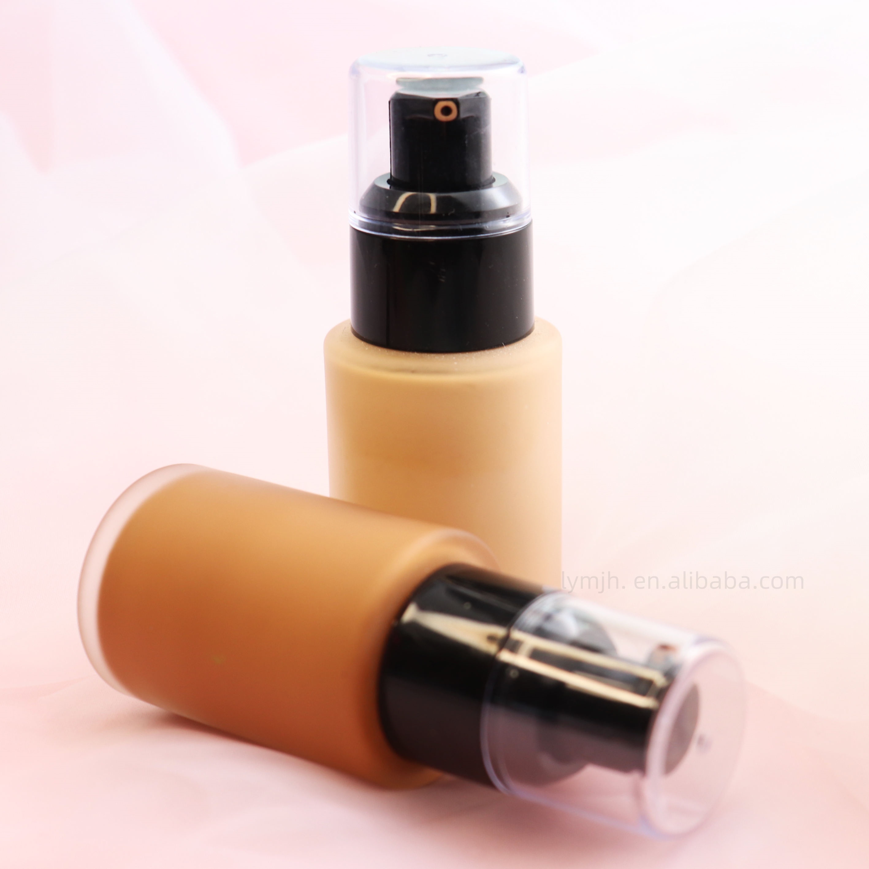 The Best Vegan Matte Full Coverage Foundation, Full-spectrum Sunscreen Liquid Makeup Foundation, Suitable for Women's Skin Tone