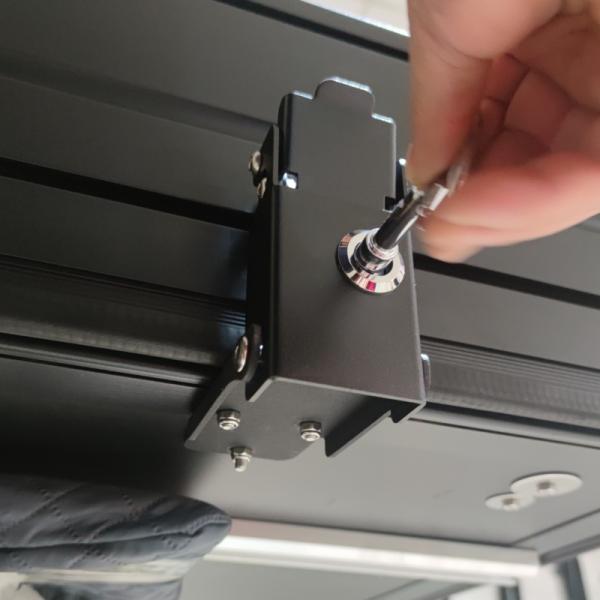 Aluminum Hard Shell Rooftop Tent 210x132x140cm 320G Polyester