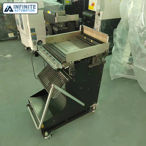 N610081683AA Panasonic SMT Feeders NPM-D3 Feeder Cart Unit 17 Slots