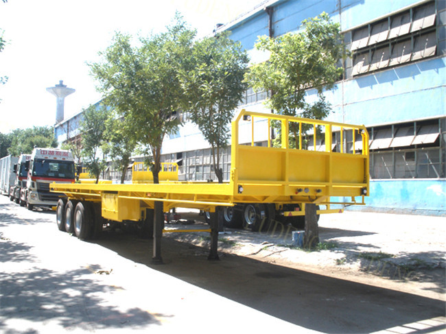 2 Axles / 3 Axles Flatbed Semi Trailer With Bulk Head / Front Wall Equipped