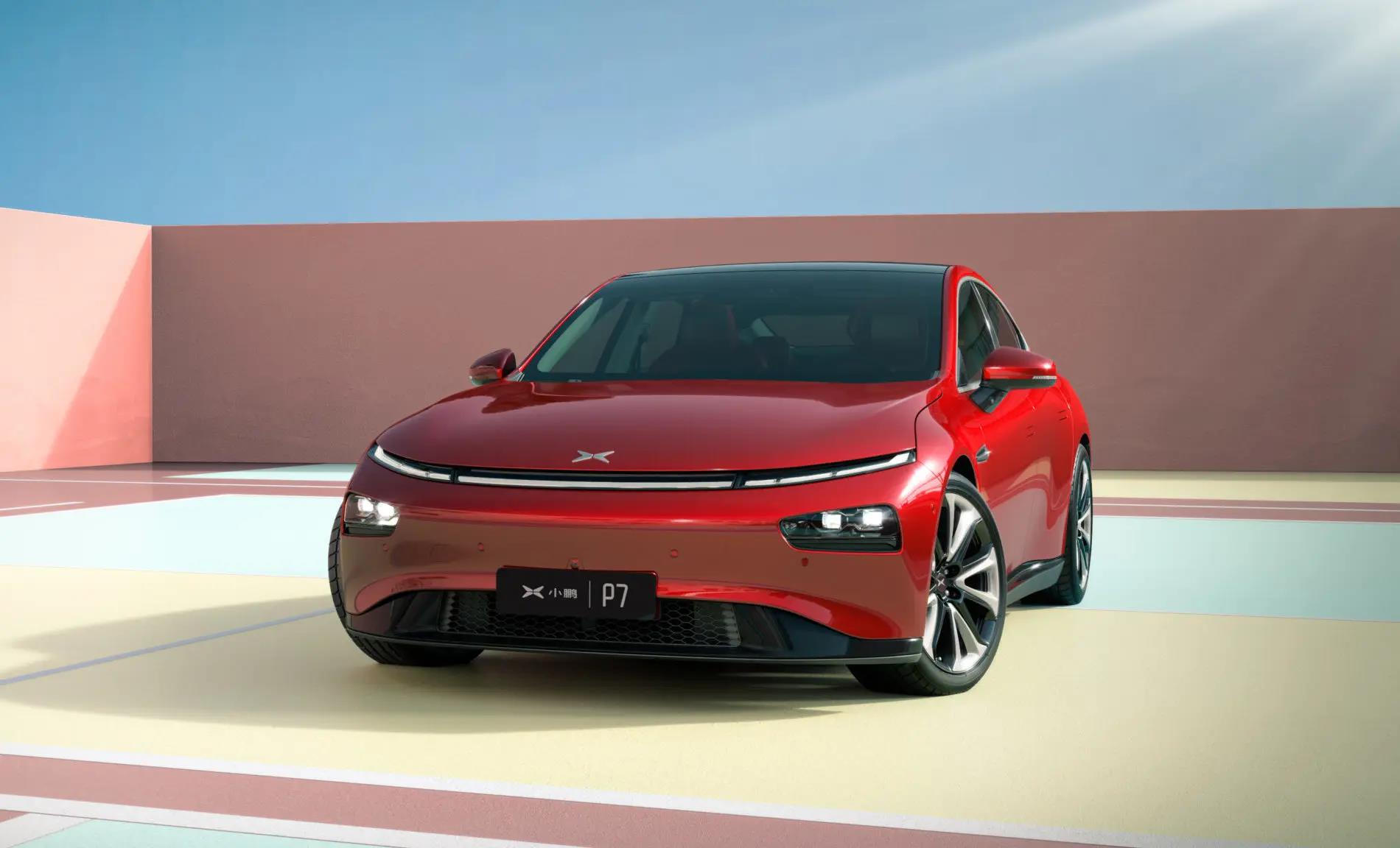Efficiency 12.5 kWh / 100 km 2024 XPeng P7 Electric Cars Large Luxury EV with Max. Speed of 170 km/h and Automatic Transmission