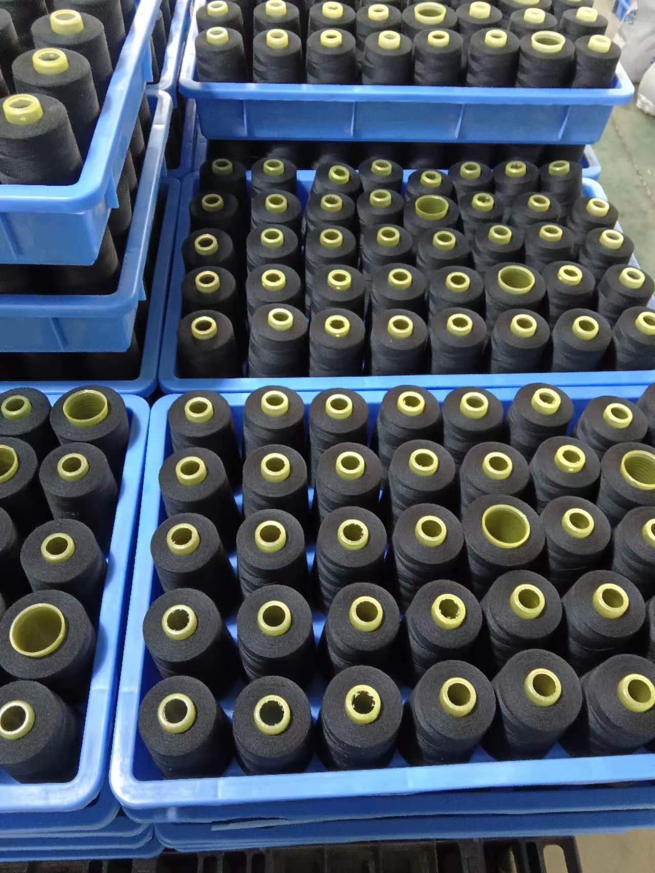 5000yds Sewing Machine Thread 100% Spun Polyester Sewing Thread 40/2 OEM ODM Accepted