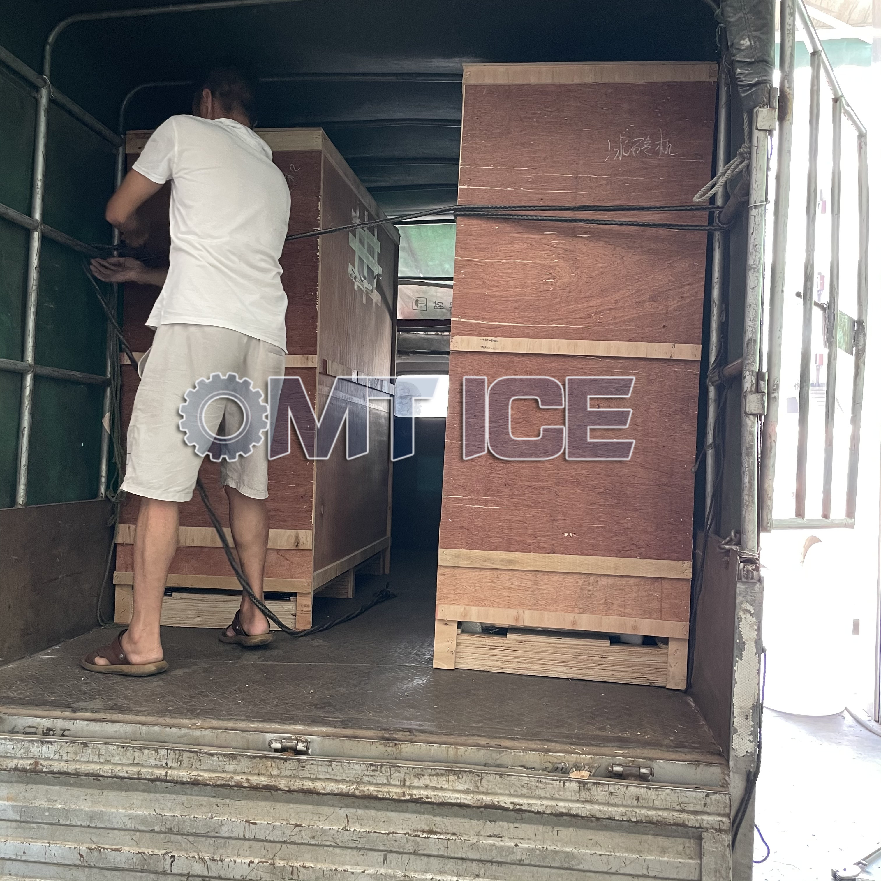 OMT 2 Ton Per Day Ice Tube Machine High Output Stainless Steel Equipment for Hotels
