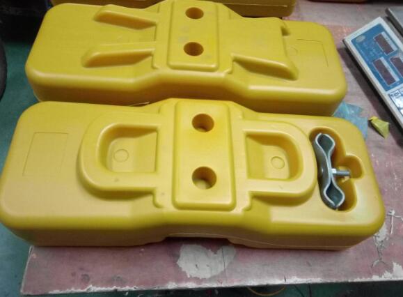 Standard Temporary Fence for Sale 2100mm x 2400mm ,42 microns ,wall thickness 2.00mm and a 60mm x 150mm diameter